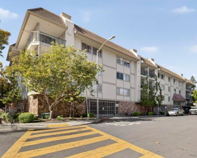 2 Bedroom 2BA 1728 ft Condo For Sale in SAN LEANDRO, CA