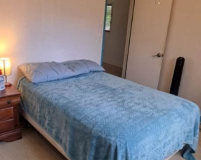Available on: now. Furnished. Internet included * Students welcome * 40+ years welcome Kahu Lynn will require background checks for this room Learn more. Aloha, Monthly rental for 1 individual person is $895. Open October 4 - December12th. Street Parking before the House by Rainforest. Security Deposit is $500. Move out Cleaning Fee of $50 taken out of your Deposit. We have a 12 x 13 Queen Bed ...