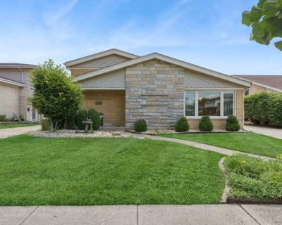 3 Bedroom 2BA 1430 ft Single Family Home For Sale in OAK LAWN, IL