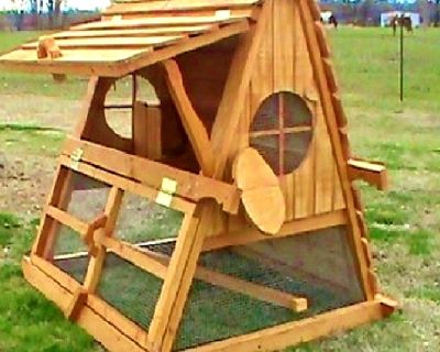 ON SALE- 5' tall movable backyard chicken coop (easily winterized)