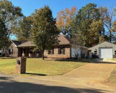 3 Bedroom 2BA 1865 ft Single Family Home For Sale in TEXARKANA, TX