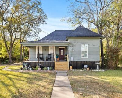 3 Bedroom 1BA 1172 ft Single Family Home For Sale in GREENVILLE, TX