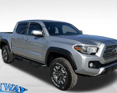 2017 Toyota Tacoma 4X2 TRD Off-Road 4DR Double Cab 5.0 FT SB