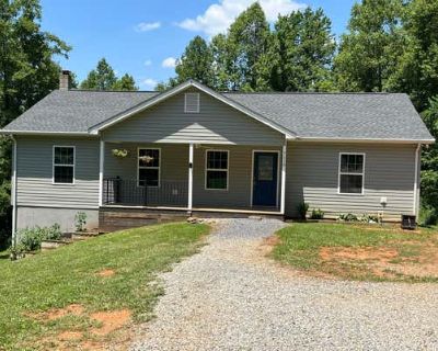 3 Bedroom 3BA 1664 ft Single Family Home For Sale in ROCKY MOUNT, VA