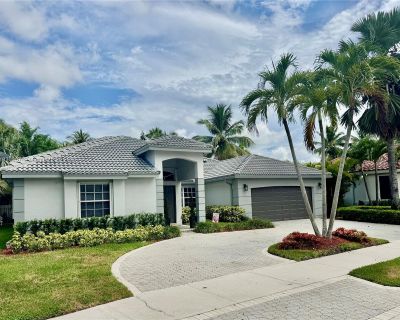 5 Bedroom 3BA 3027 ft Apartment For Rent in Weston, FL