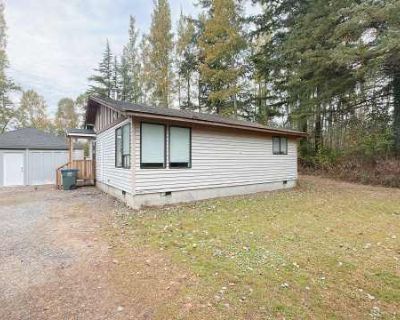 3 Bedroom 1BA 0 ft Pet-Friendly Apartment For Rent in Bellingham, WA