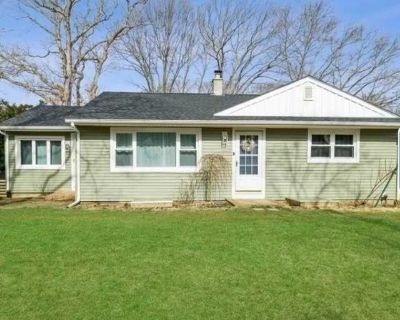 5 Bedroom 2BA 10019 ft Apartment For Rent in Noyack, NY