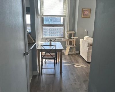 Marietta St Nw Apt E, Atlanta, Condo For Sale
