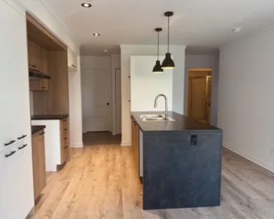 5 Bedroom 1163 ft Apartment For Rent in Saint-J r me, QC