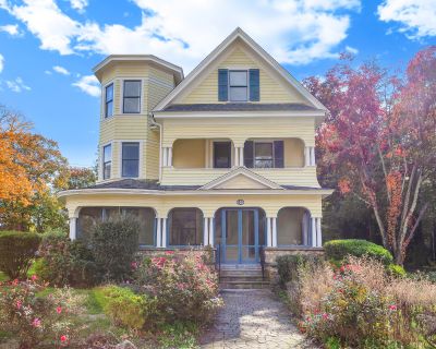 5 Bedroom 3BA 3331 ft Apartment For Rent in Branford, CT