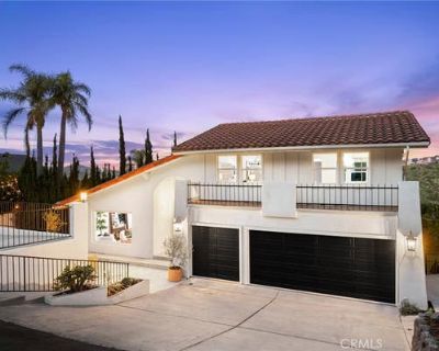 6 Bedroom 5BA 4000 ft Single Family Home For Sale in NORTH TUSTIN, CA