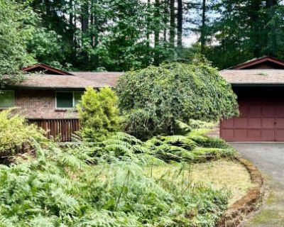 3 Bedroom 2.5BA 1780 ft Pet-Friendly Apartment For Rent in Sammamish, WA