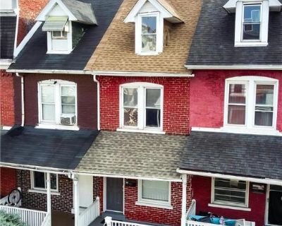 3 Bedroom 1BA 1279 ft Townhouse For Sale in Allentown, PA