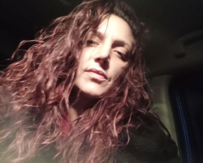 Holly - Needs a Place on iROOMit or a Room