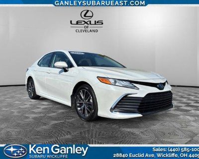 Used 2022 Toyota Camry Hybrid XLE