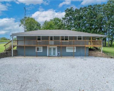 3 Bedroom 3BA 2400 ft Single Family Home For Sale in SMITHTON, MO