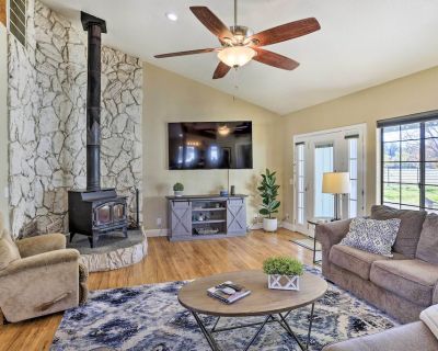 3 beds 2 bath house vacation rental in Cottonwood, California