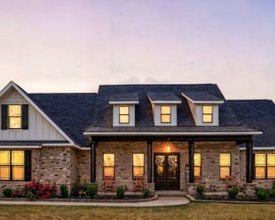 5 Bedroom 4BA 3019 ft Single Family Home For Sale in KATHLEEN, GA