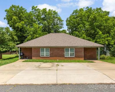 4 Bedroom 2BA 1603 ft Duplex For Sale in KINGS MOUNTAIN, NC