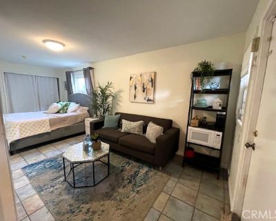 1 Bedroom 1BA 400 ft Apartment For Rent in Glendora, CA