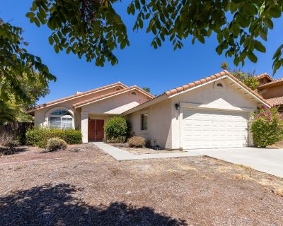 4 Bedroom 2BA 1598 ft Pet-Friendly House For Rent in Murrieta, CA