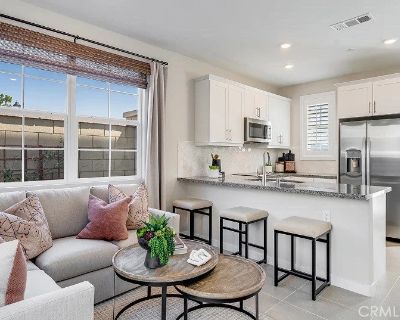 2 Bedroom 2BA 1082 ft Condo For Sale in Ontario, CA