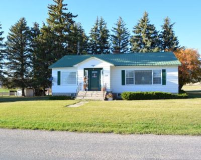 4 Bedroom 3BA 2816 ft Single Family Home For Sale in GEORGETOWN, ID