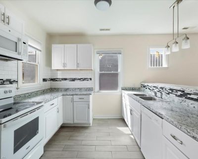 2 Bedroom 1BA 920 ft Single Family House For Sale in Richmond, VA