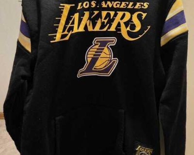 Style With Los Angeles Lakers Basketball Fashion Hoodie Size LARGE. NBA TAG. Blac