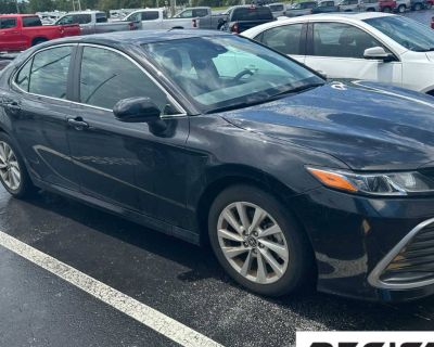 Used 2023 Toyota Camry LE