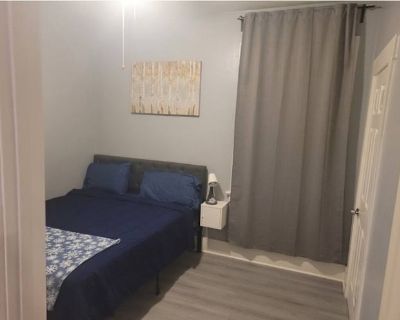 Private room with own bathroom in a House with 2 roomies, Mojave, CA 93501