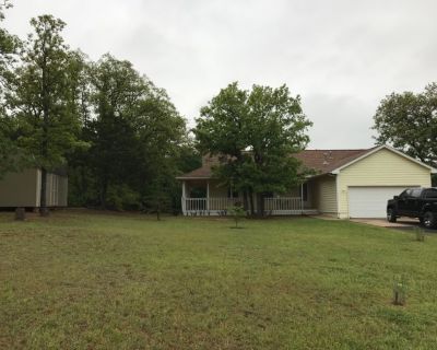 Roommate wanted- no deposit. Very nice home