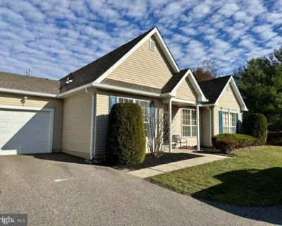 2 Bedroom 2BA 1383 ft Condo For Sale in LAKEWOOD, NJ