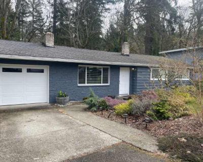 Adorable Bellevue rambler!. A center for retail and high-tech, Bellevue also boasts great schools and a small-town vibe. Granite counters Pet friendly Garage Recently renovated Unit Amenities granite counters recently renovated Property Amenities pet friendly parking garage cats allowed dogs allowed. Pets allowed. 3 Bedroom. 1 Bathroom. 950 ft