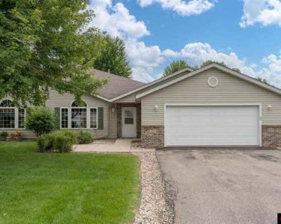 2 Bedroom 2BA 1273 ft Condo For Sale in MANKATO, MN