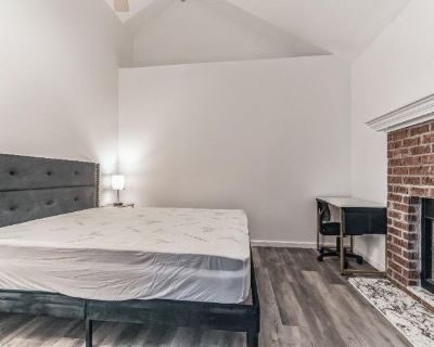 Furnished Room for Rent - Room for Rent in Indianapolis $wk!