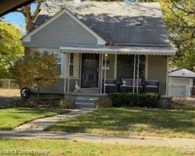 1530 Etowah Avenue. image_url. In unit laundry Hardwood floors Dishwasher Pet friendly Garage Recently renovated Unit Amenities dishwasher furnished hardwood floors in unit laundry microwave range refrigerator recently renovated Property Amenities cats allowed dogs allowed pet friendly parking garage internet access. 3 Bedroom. 2 Bathroom. 1083 ft . Furnished