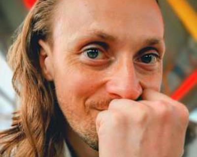 Non-smoker. Budget: $700 per month. Ready to move: December 31. Looking for myself. I am very clean and easy going. I work graveyard shift and I am usually out sight and very respectful.