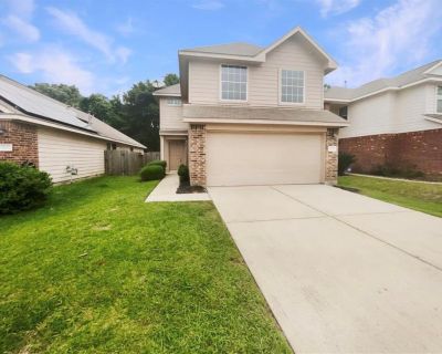 4 Bedroom 2.5BA 1557 ft² Home For Rent in Humble, Texas