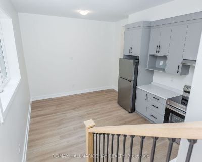 2 Bedroom 1BA Multifamily House For Rent in Wasaga Beach, ON