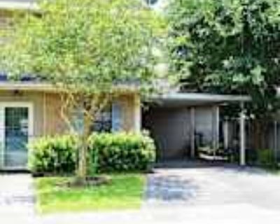 3 Bedroom 2BA 1479 ft² Apartment For Rent in Lafayette, LA 100 Running Deer Dr #A