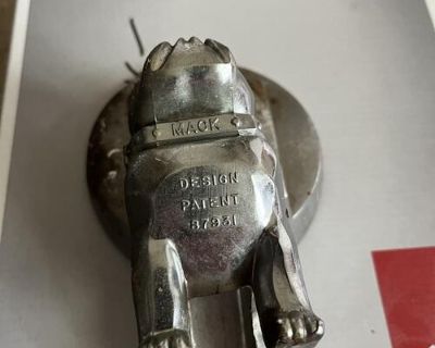 VINTAGE MACK TRUCK CHROME BULLDOG HOOD ORNAMENT