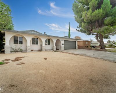 4 Bedroom 3BA 2124 ft Apartment For Rent in Lancaster, CA