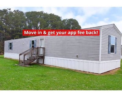 3 Bedroom 2BA 924 ft Mobile Home For Rent in Dillon, SC