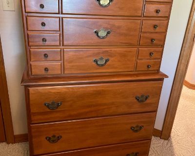 Honeysuckle Lane Estate Sale