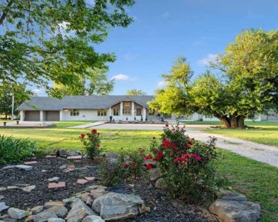 3 Bedroom 4BA 3544 ft Single Family Home For Sale in MIAMI, OK