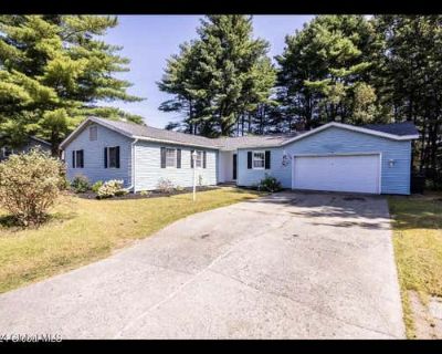 3 Bedroom 2BA 1540 ft Single Family Home For Sale in QUEENSBURY, NY