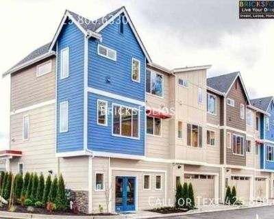 2 Bedroom 2.5BA 1368 ft Pet-Friendly Townhouse For Rent in Renton, WA