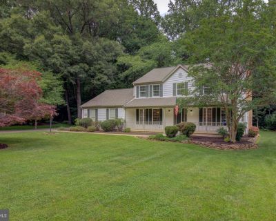 4 Bedroom 2BA 2486 ft Single Family House For Sale in Fairfax Station, VA