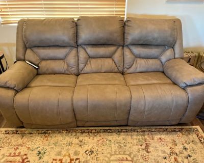 New Furniture Set! Transformer P3: Electric Reclining Sofa, Loveseat, and Recliner